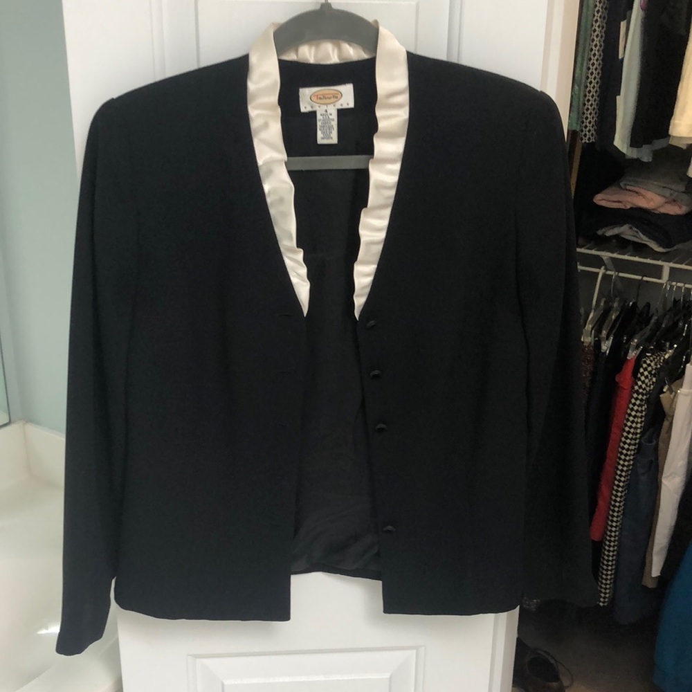 Talbots Petites Size 4p Womens Suit Jacket w/ Frill
